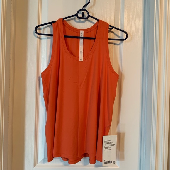 Essential Tank - Picture 1 of 3